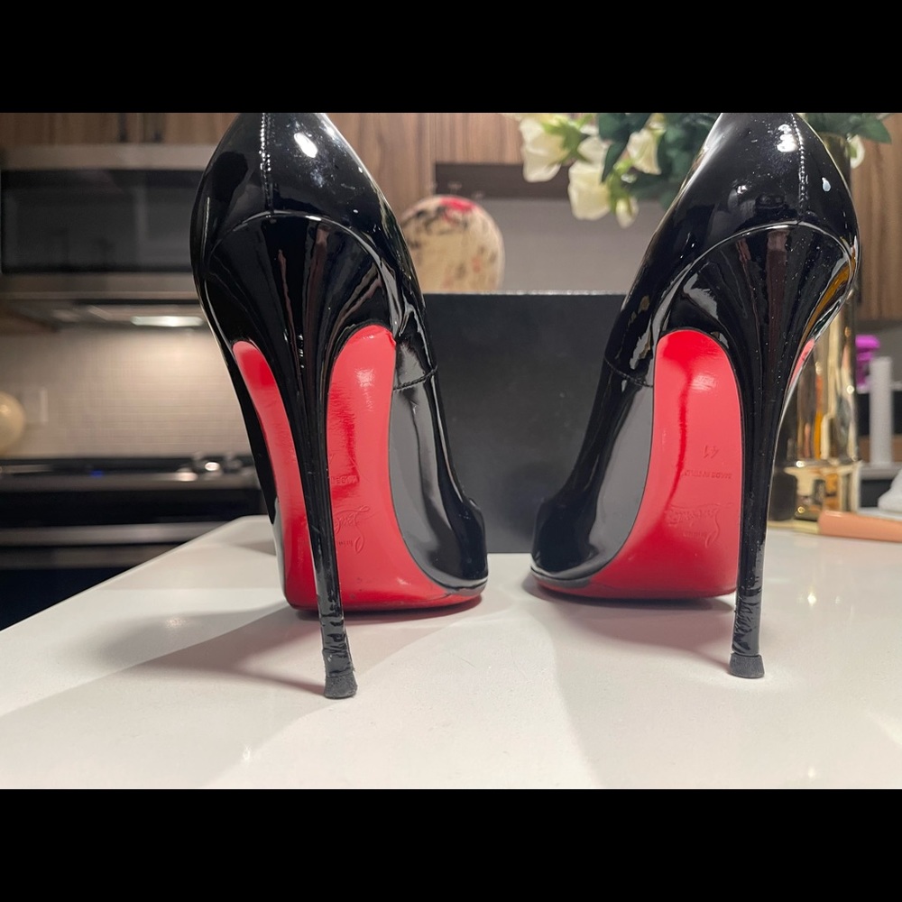 So Kate Christian Louboutin SIze 41 (10)